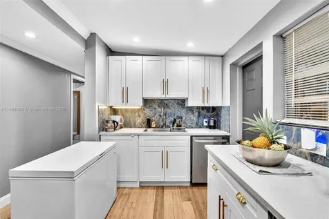 1510 NW 11th Place Fort Lauderdale FL 33311