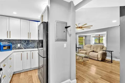 1510 NW 11th Place Fort Lauderdale FL 33311