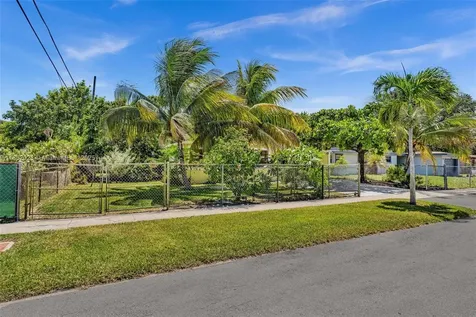 1510 NW 11th Place Fort Lauderdale FL 33311