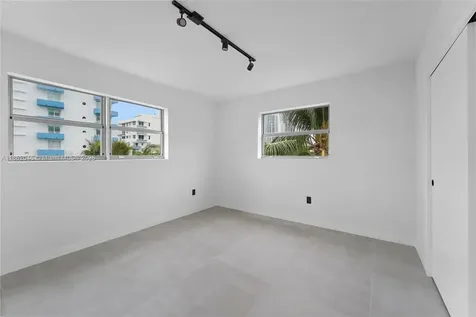 240 Collins Avenue Miami Beach FL 33139