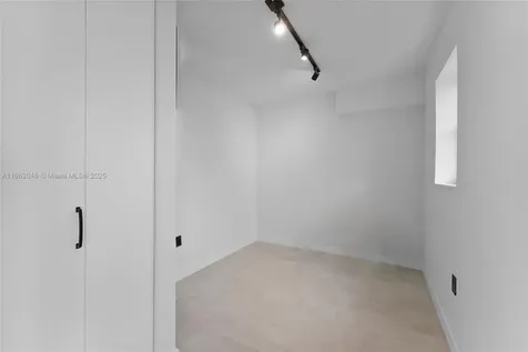 240 Collins Avenue Miami Beach FL 33139