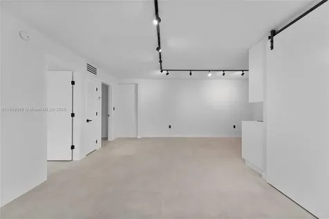240 Collins Avenue Miami Beach FL 33139