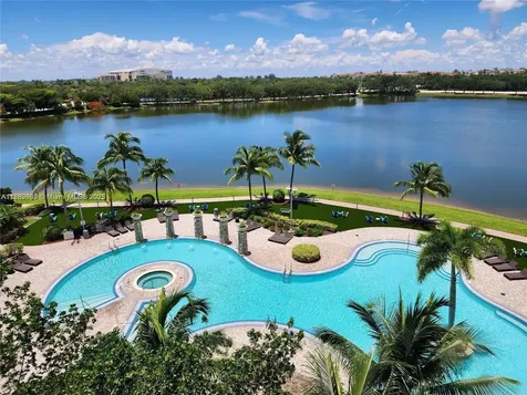 2681 N Flamingo Road Sunrise FL 33323