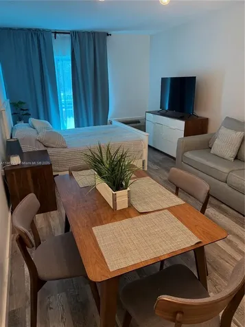 400 Kings Point Drive Sunny Isles Beach FL 33160