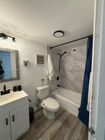 400 Kings Point Drive Sunny Isles Beach FL 33160