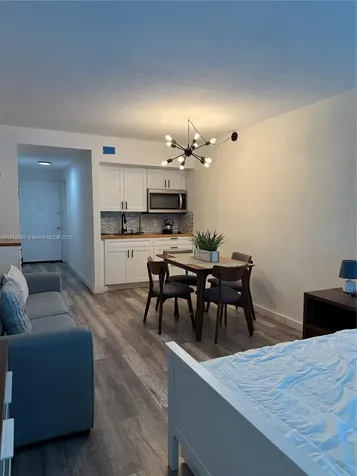 400 Kings Point Drive Sunny Isles Beach FL 33160