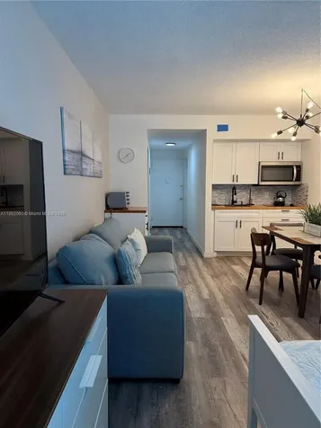 400 Kings Point Drive Sunny Isles Beach FL 33160
