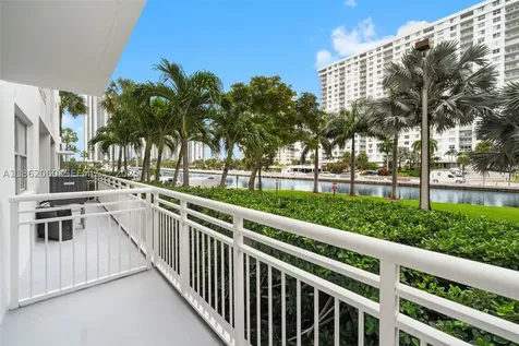 400 Kings Point Drive Sunny Isles Beach FL 33160