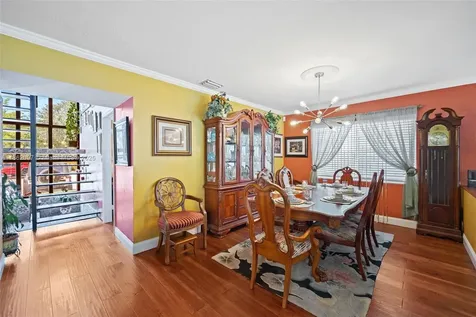 735 NW 35th Street Oakland Park FL 33309