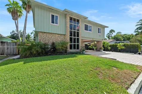 735 NW 35th Street Oakland Park FL 33309