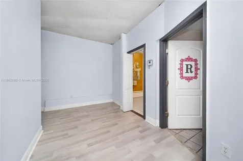12253 S Dixie Highway Pinecrest FL 33156