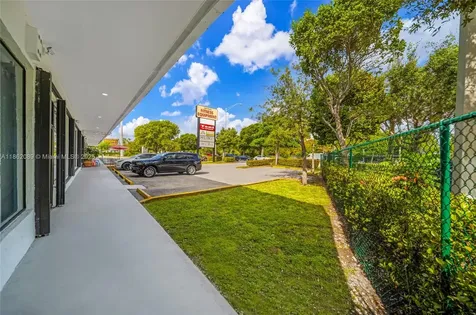 12253 S Dixie Highway Pinecrest FL 33156