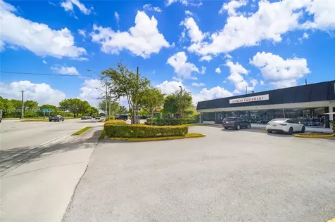 12253 S Dixie Highway Pinecrest FL 33156