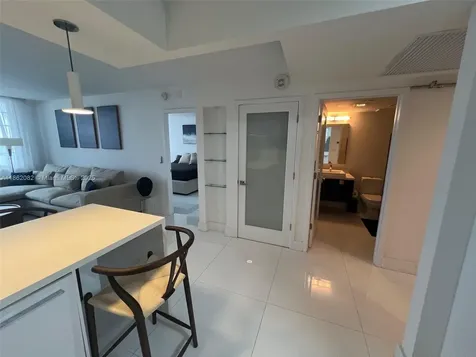 100 Lincoln Road Miami Beach FL 33139