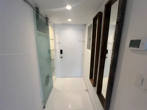 100 Lincoln Road Miami Beach FL 33139