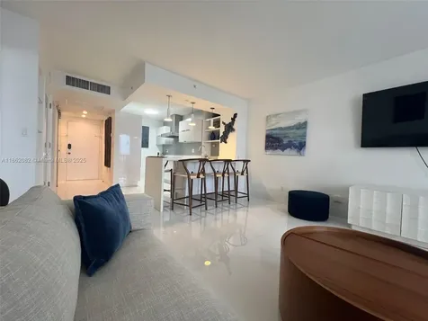 100 Lincoln Road Miami Beach FL 33139