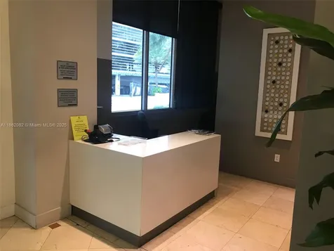 100 Lincoln Road Miami Beach FL 33139