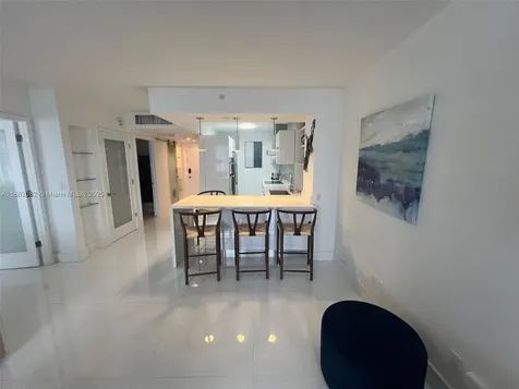 100 Lincoln Road Miami Beach FL 33139