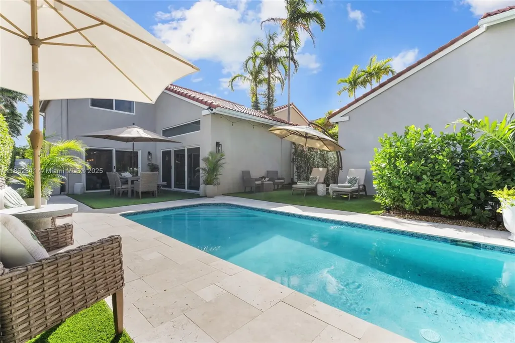 1105 Pin Oak Street Hollywood FL 33019