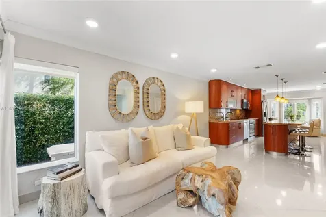 1105 Pin Oak Street Hollywood FL 33019