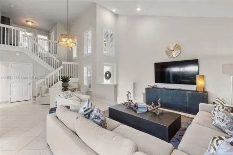 1105 Pin Oak Street Hollywood FL 33019
