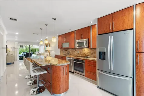 1105 Pin Oak Street Hollywood FL 33019
