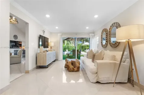 1105 Pin Oak Street Hollywood FL 33019
