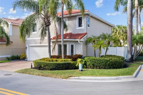 1105 Pin Oak Street Hollywood FL 33019