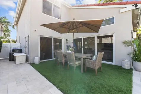 1105 Pin Oak Street Hollywood FL 33019