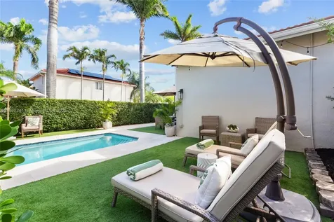 1105 Pin Oak Street Hollywood FL 33019