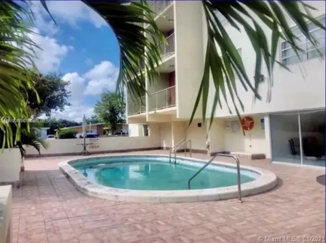 1225 NE 124th Street North Miami FL 33161