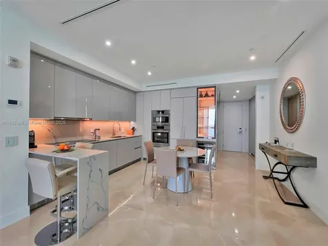Bal Harbour FL 33154