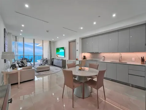Bal Harbour FL 33154