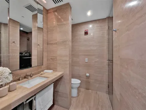 Bal Harbour FL 33154