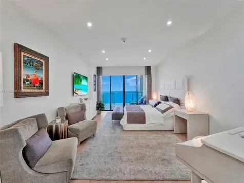 Bal Harbour FL 33154