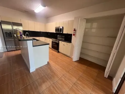 2217 SE 23rd Road Homestead FL 33035