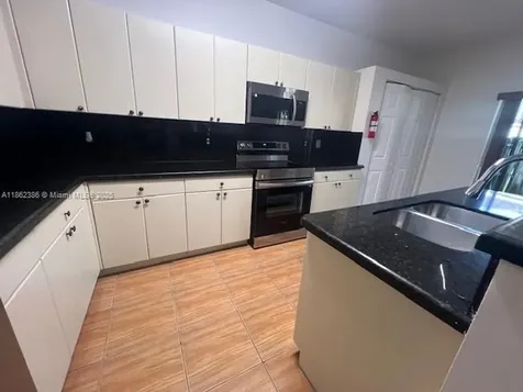 2217 SE 23rd Road Homestead FL 33035