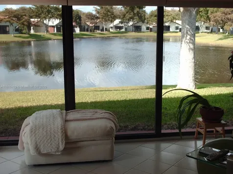 10655 Skyflower Way Boynton Beach FL 33436