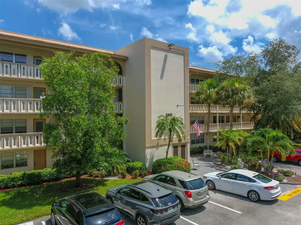 2405 Antigua Circle Coconut Creek FL 33066