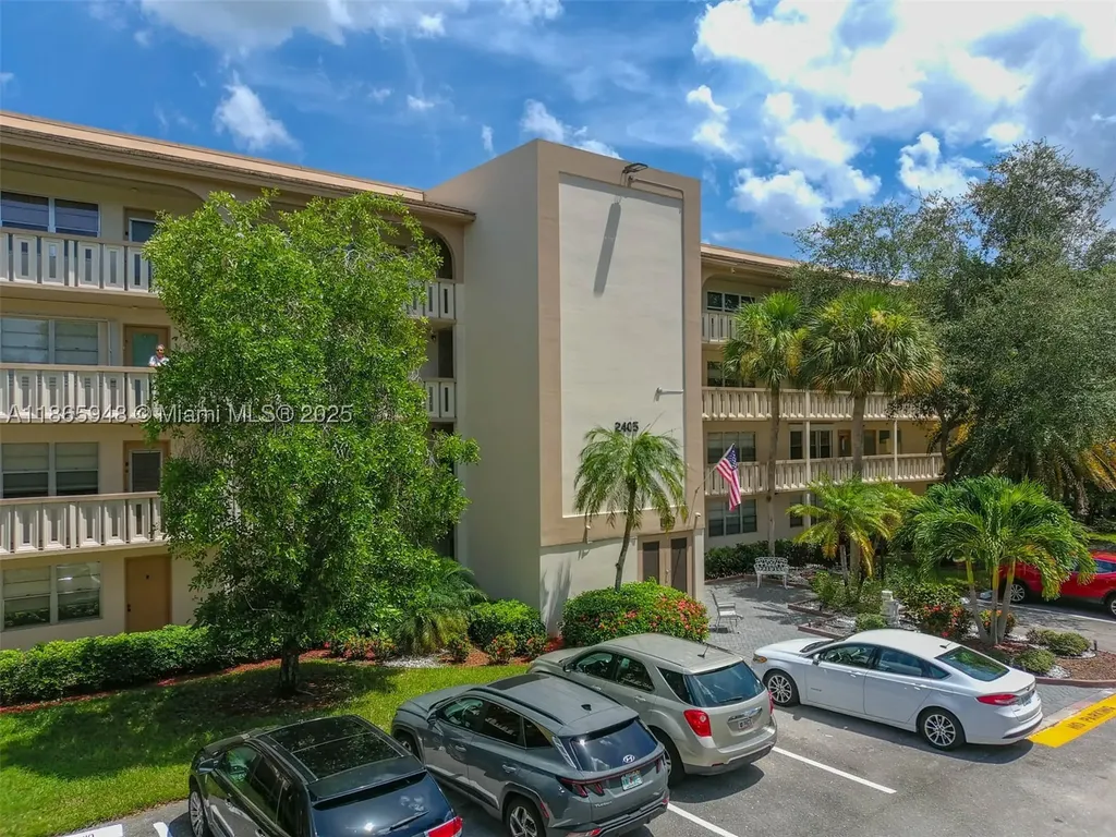 2405 Antigua Circle Coconut Creek FL 33066