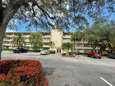2405 Antigua Circle Coconut Creek FL 33066