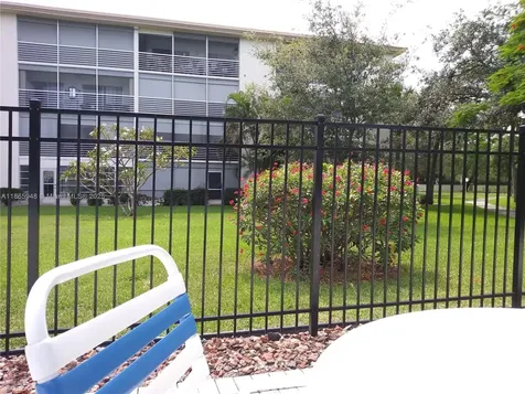 2405 Antigua Circle Coconut Creek FL 33066