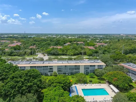 2405 Antigua Circle Coconut Creek FL 33066