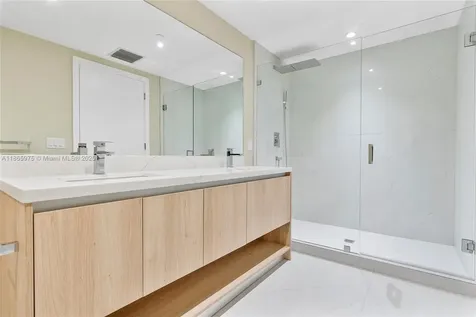 9901 W Bay Harbor Drive Bay Harbor Islands FL 33154