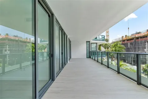 9901 W Bay Harbor Drive Bay Harbor Islands FL 33154