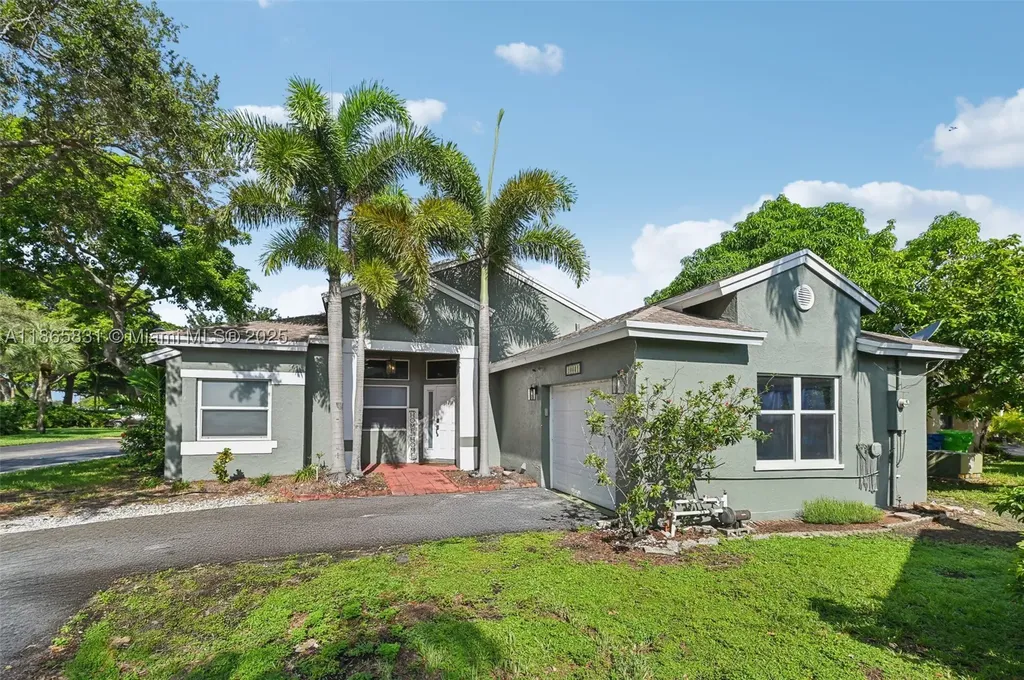 10681 Lago Welleby Drive Sunrise FL 33351