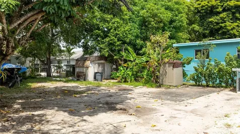 926 NW 24th Court Miami FL 33125