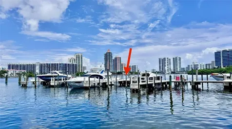 4041 Island Estate Aventura FL 33160