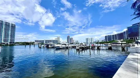 4041 Island Estate Aventura FL 33160