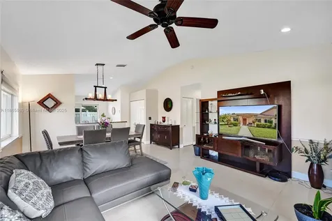 20839 NW 1st Street Pembroke Pines FL 33029